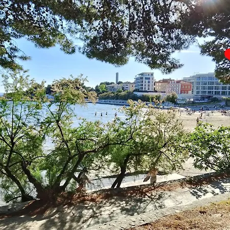 Azur Bacvice Apartment Split